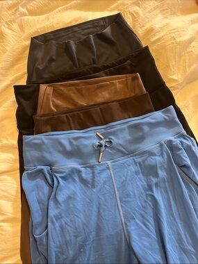 Size 6 leggings bundle! Lulu, Arie,Athleta, and Old Navy!